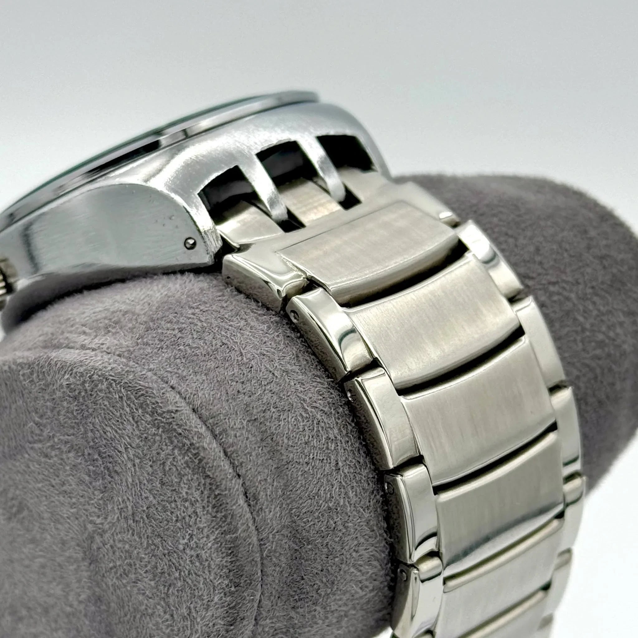 Montre Homme Swatch Irony Chrono Cadran Argent - YVS488G